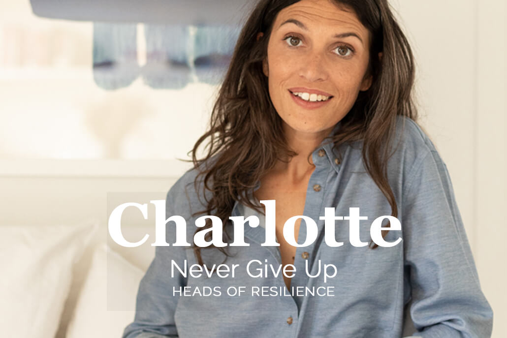 #1 Charlotte - Happiness Therapist -desktop