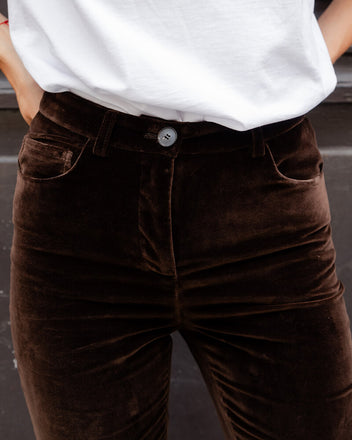 Load image into Gallery viewer, Ariane chocolate velvet