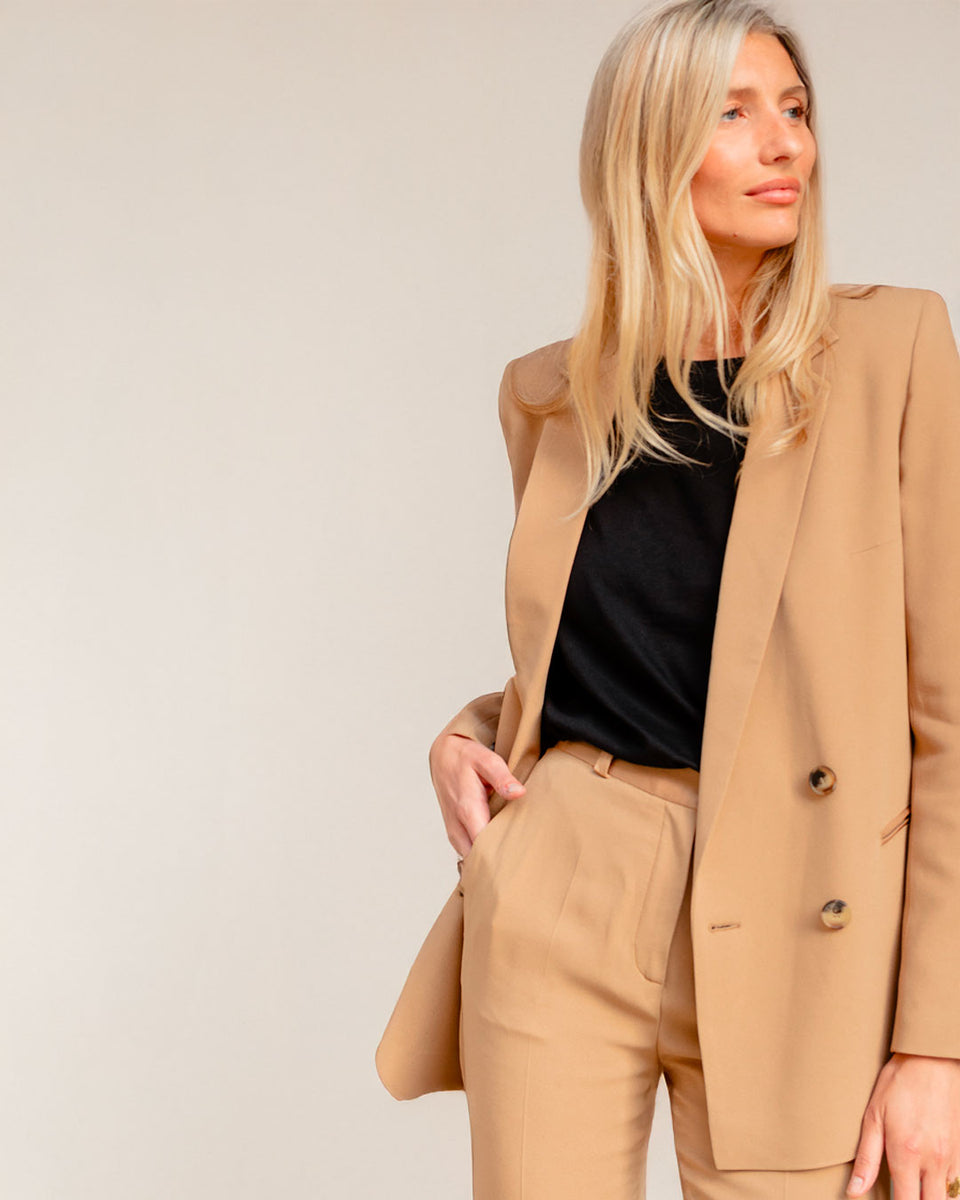 Albert - in beige crepe