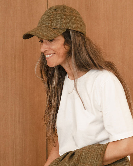 Lewis Chevron amande