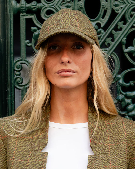 Lewis Chevron amande