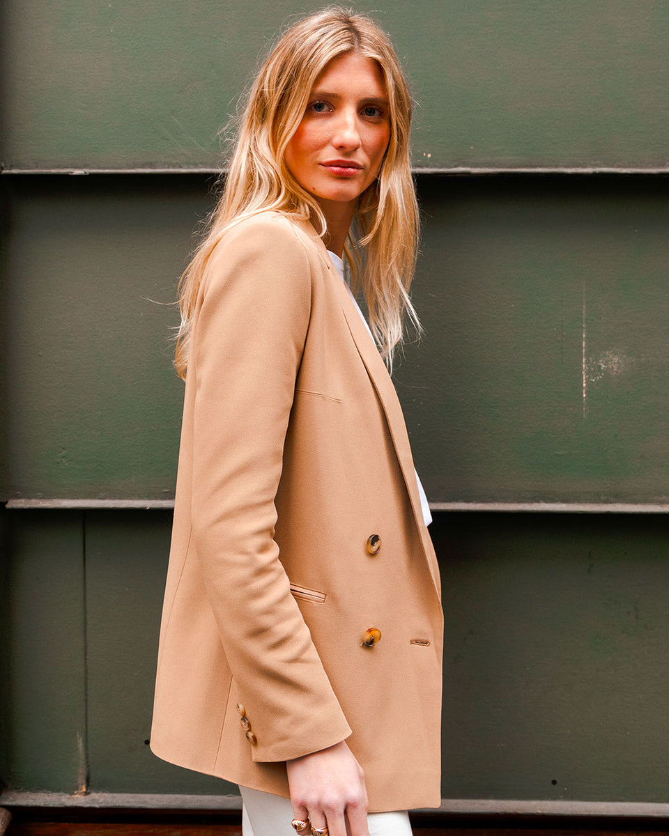 Albert - in beige crepe