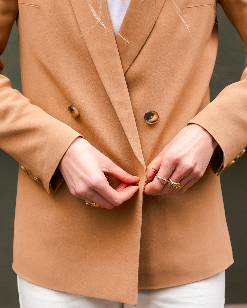 Albert - in beige crepe