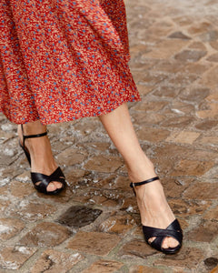 Paola navy