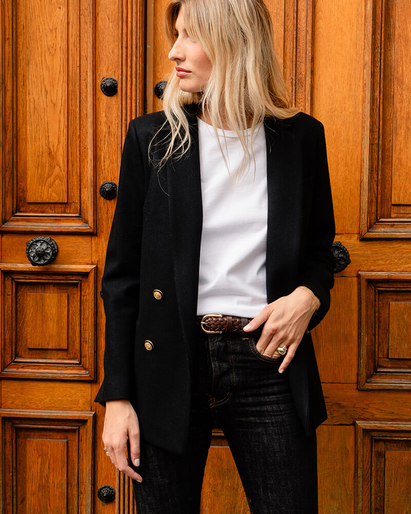 Albert - in black wool